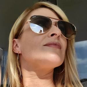 Meet your Posher, Jillian